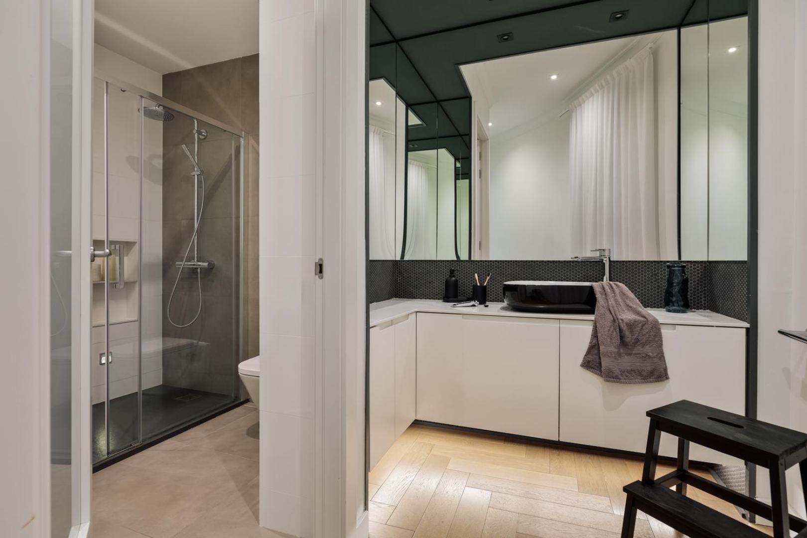 Apartment Mavi - 2 Bedrooms And Balcony In Eixample Dreta *